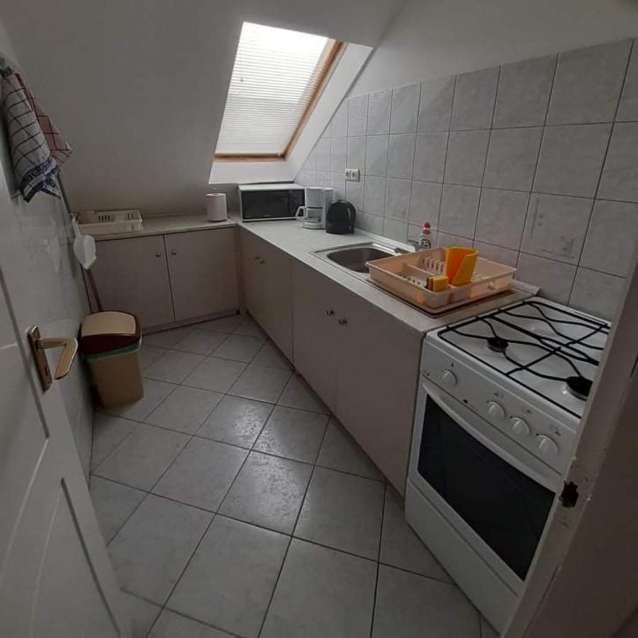 Hotel Pegazus Vendégház à Hajdúszoboszló Extérieur photo